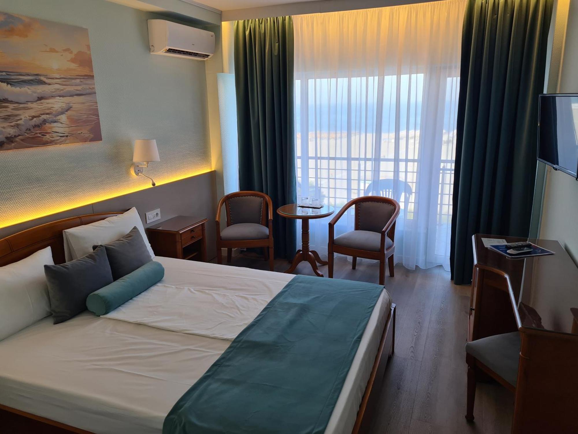 Hotel Comandor Мамая Экстерьер фото
