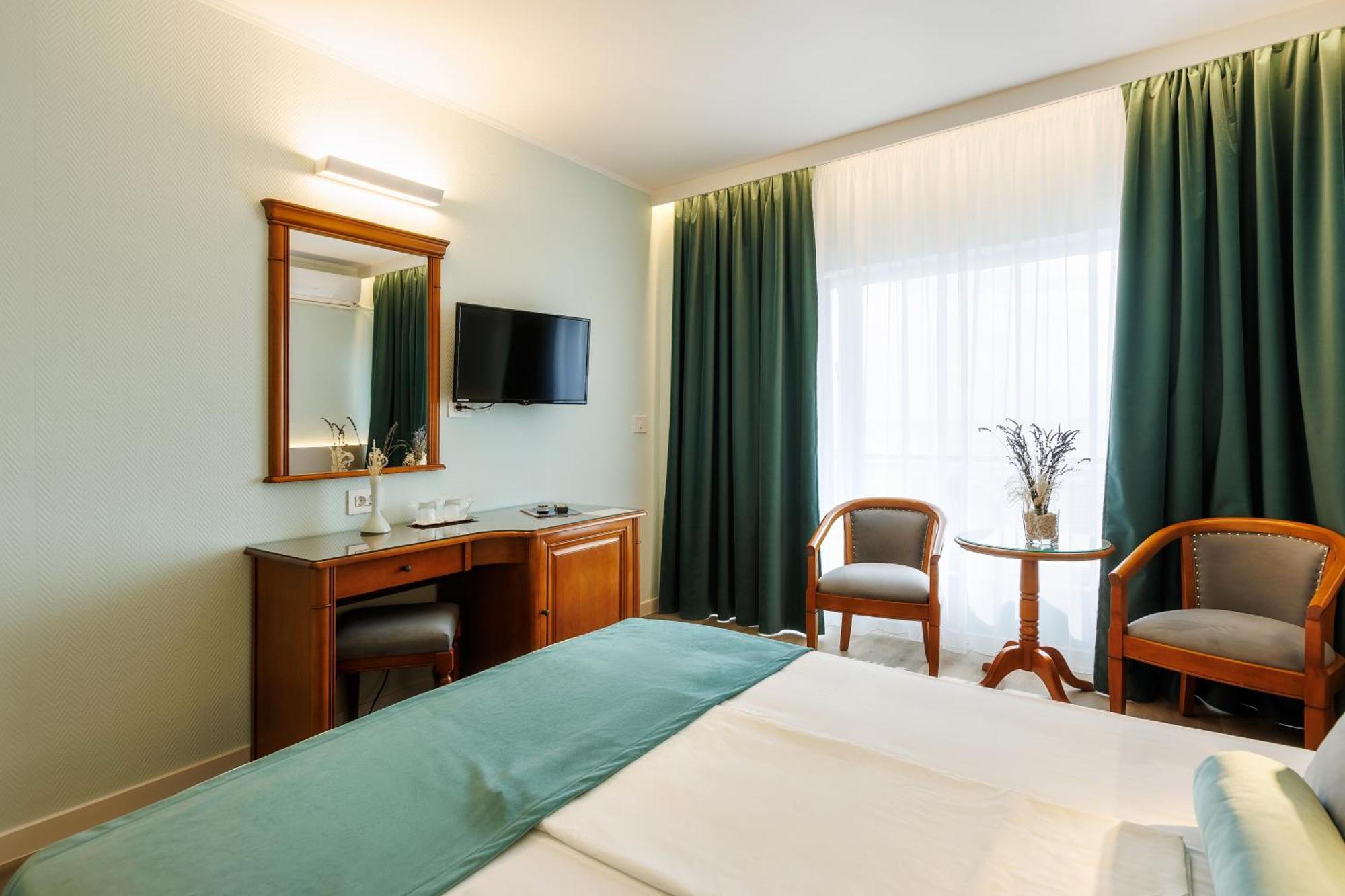 Hotel Comandor Мамая Экстерьер фото