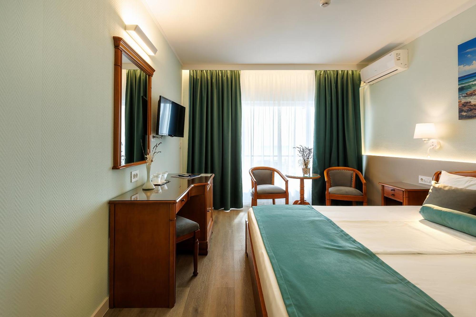 Hotel Comandor Мамая Экстерьер фото