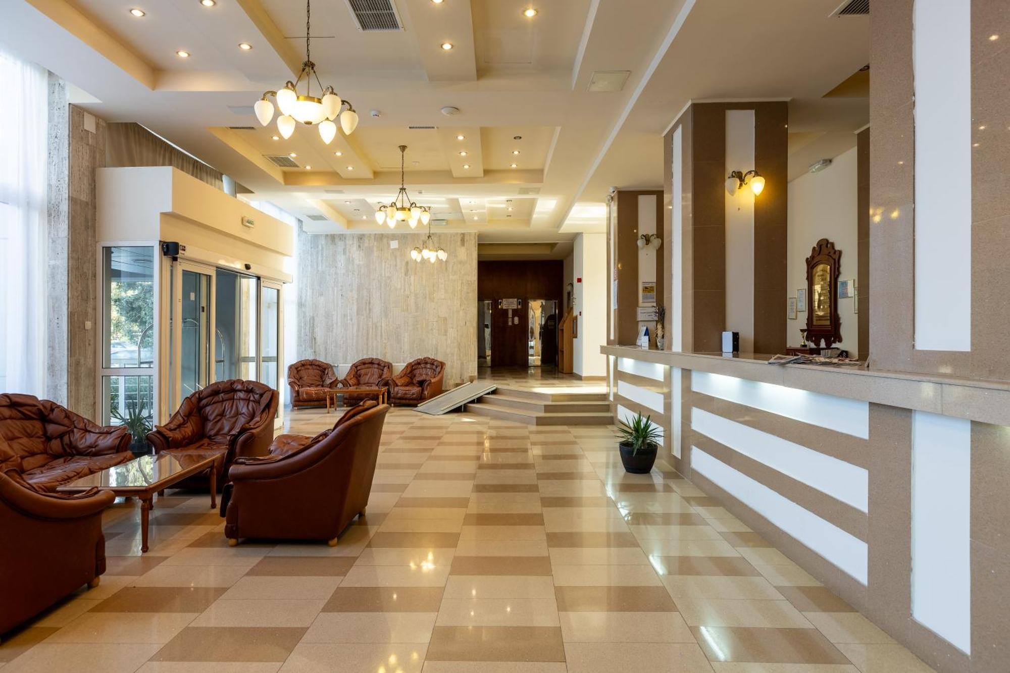 Hotel Comandor Мамая Экстерьер фото
