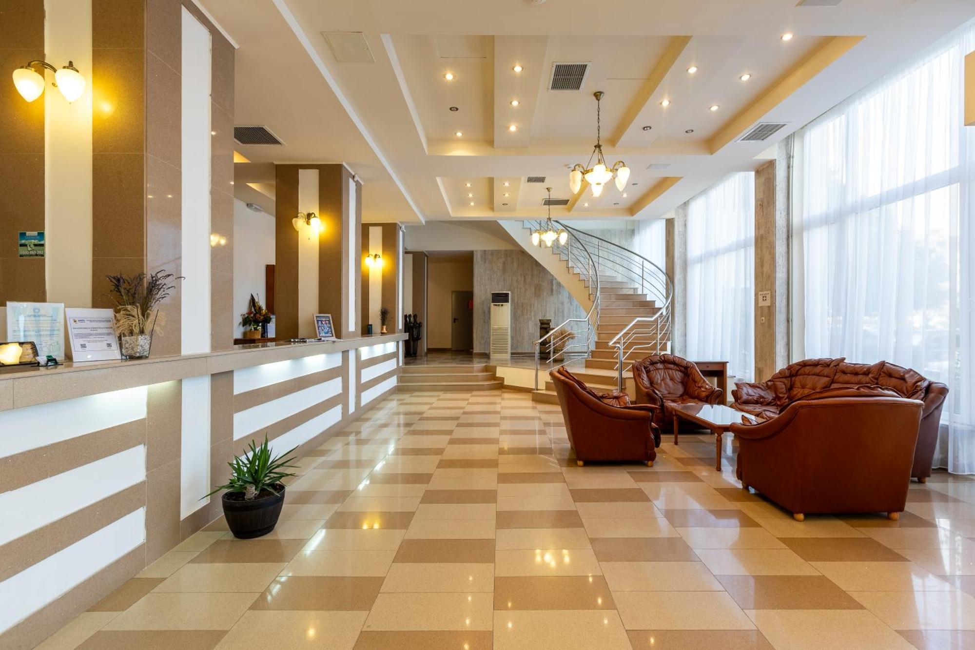 Hotel Comandor Мамая Экстерьер фото