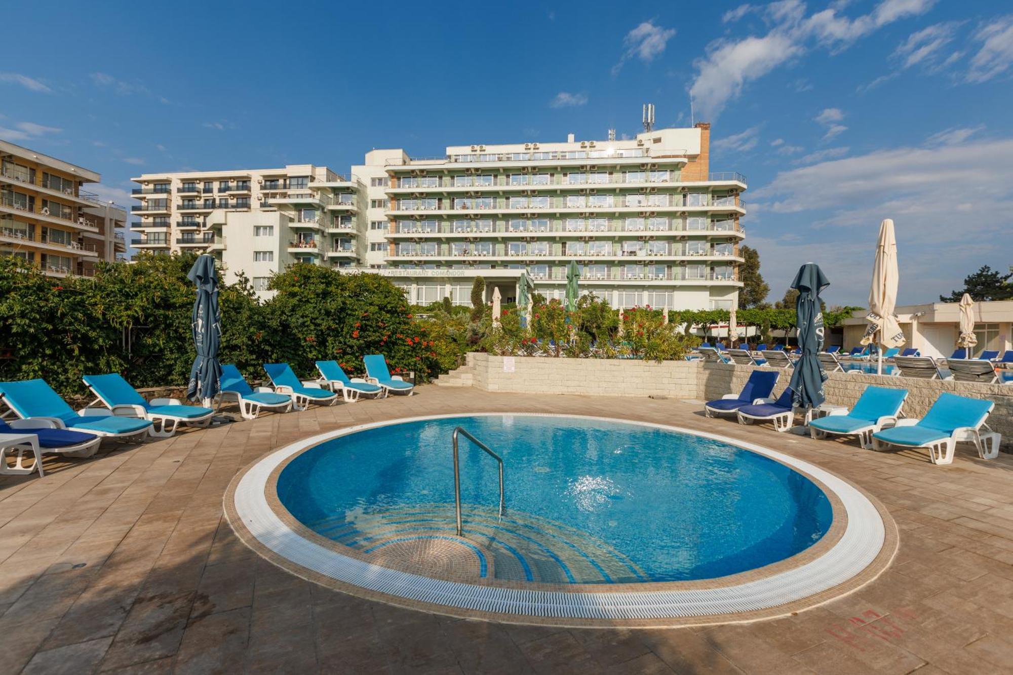 Hotel Comandor Мамая Экстерьер фото